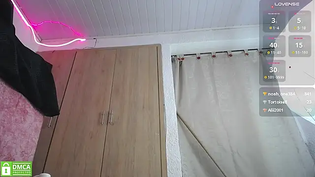 Snapshot of Candy_sr chatting on 12-23-24, 05:43 Candy sr online show from 12-23-24, 05:43