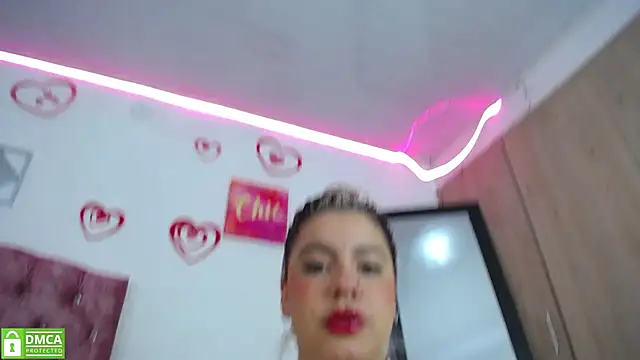 Snapshot of Candy_sr chatting on 12-26-24, 03:10 Candy sr online show from 12-26-24, 03:10