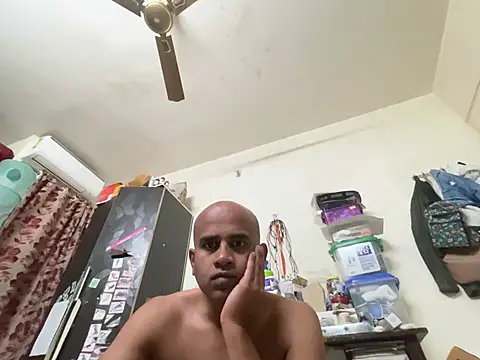 Snapshot of SammyChocolateIndian chatting on 01-31-25, 01:56 SammyChocolateIndian online show from 01-31-25, 01:56