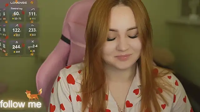 Snapshot of LovelyBell chatting on 11-22-25, 03:11 LovelyBell online show from 11-22-25, 03:11