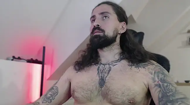 Snapshot of MateoHunk chatting on 01-12-25, 05:54 MateoHunk online show from 01-12-25, 05:54