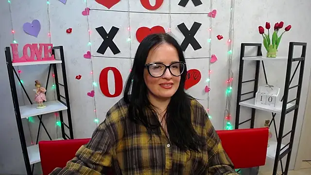 TayaBoret online show from 03-11-25, 12:33