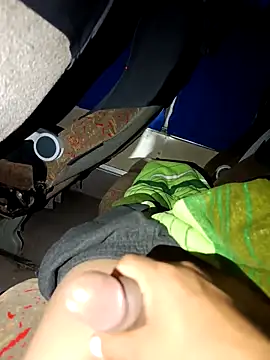 alexchir4 online show from 09-18-25, 08:49