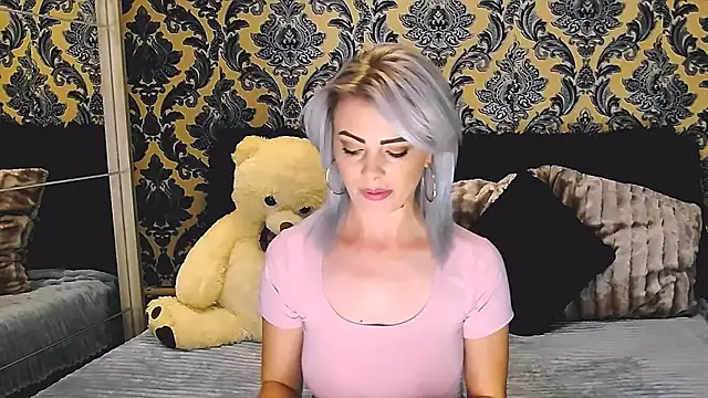 Snapshot of Aly_girl1 chatting on 02-06-25, 10:59 Aly girl1 online show from 02-06-25, 10:59