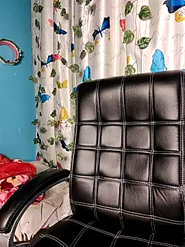 Reena Singh53 online show from 02-12-25, 02:43