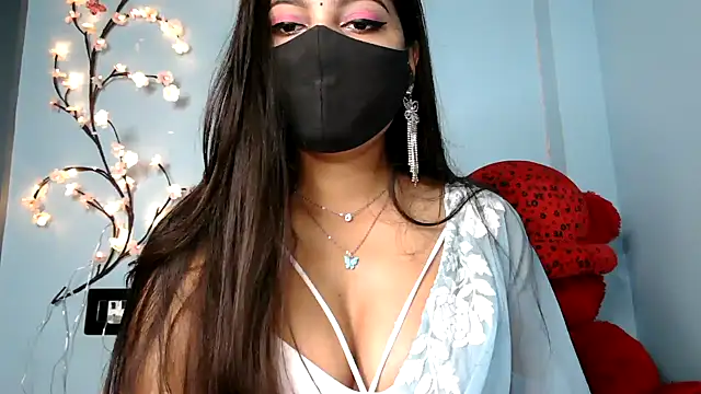 Reena Singh53 online show from 09-18-25, 11:12