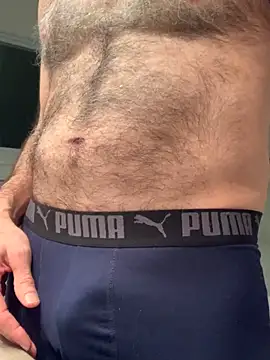 Snapshot of MaxVain chatting on 02-22-25, 02:28 MaxVain online show from 02-22-25, 02:28