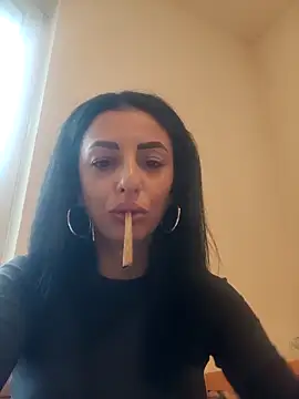 Snapshot of Cataleya442768 chatting on 09-09-25, 01:43 Cataleya442768 online show from 09-09-25, 01:43