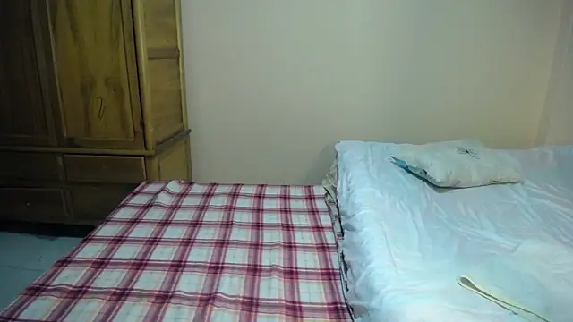  Zooee online show from 02-11-25, 02:13