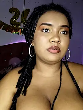 Snapshot of Evelyn_Sandoval chatting on 12-05-24, 03:04 Evelyn Sandoval online show from 12-05-24, 03:04