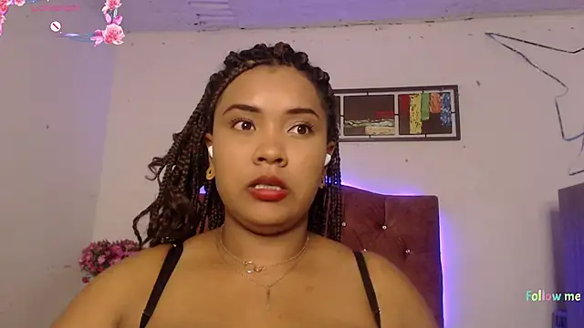 Snapshot of Evelyn_Sandoval chatting on 01-06-25, 04:04 Evelyn Sandoval online show from 01-06-25, 04:04