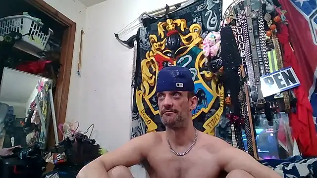 Snapshot of slinginbigD chatting on 01-10-26, 06:37 slinginbigD online show from 01-10-26, 06:37