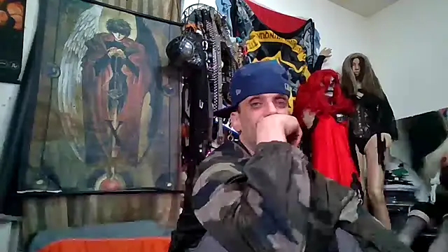 Snapshot of slinginbigD chatting on 02-17-26, 11:40 slinginbigD online show from 02-17-26, 11:40