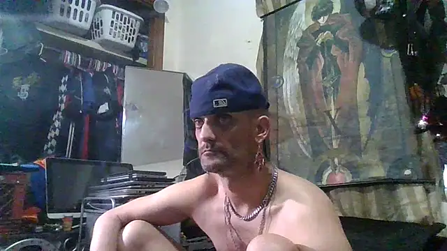 Snapshot of slinginbigD chatting on 02-22-26, 11:20 slinginbigD online show from 02-22-26, 11:20