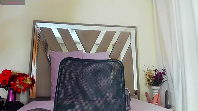 sara williams01 online show from 03-21-25, 04:07