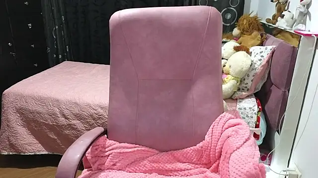 Snapshot of scarletteowens chatting on 02-17-25, 11:53 scarletteowens online show from 02-17-25, 11:53