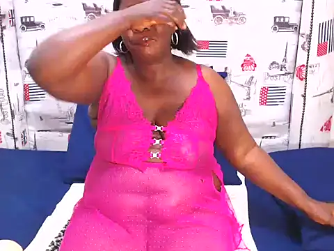 Honeybumsx32 online show from 10-08-25, 03:59