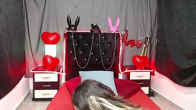 Snapshot of lady_big_ass_nasty chatting on 02-15-25, 12:15 lady big ass nasty online show from 02-15-25, 12:15