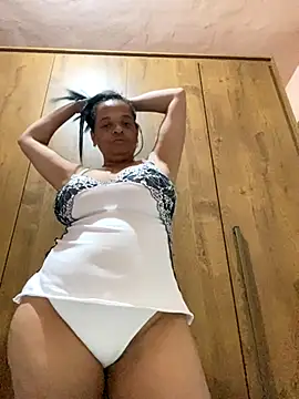 Snapshot of lomagata chatting on 12-02-25, 01:44 lomagata online show from 12-02-25, 01:44