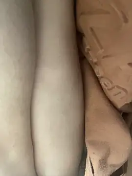 Snapshot of Boi_Boi2x chatting on 02-22-25, 05:34 Boi Boi2x online show from 02-22-25, 05:34