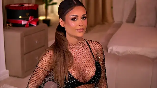 YasmineShaw online show from 11-22-25, 01:26