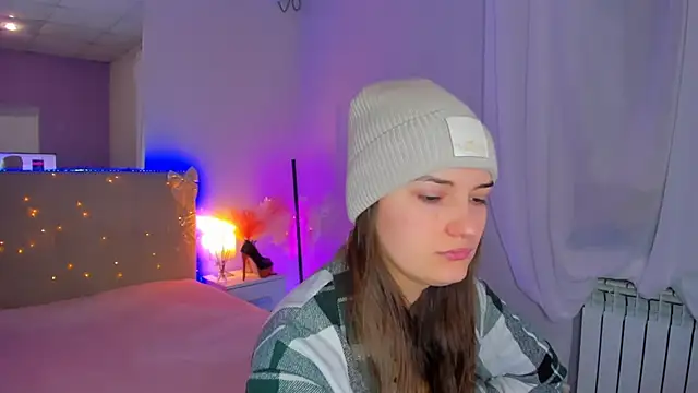 Laura Leee online show from 02-08-26, 06:17