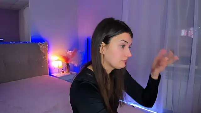 Laura Leee online show from 02-22-26, 06:13