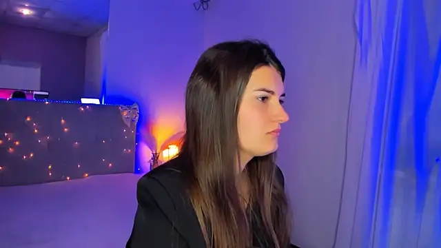 Laura Leee online show from 05-30-26, 04:53