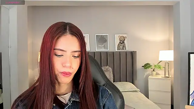 Madie  collins online show from 12-22-24, 11:54