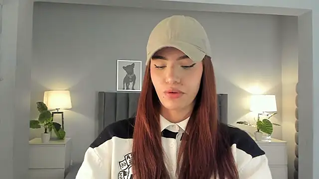 Madie  collins online show from 10-30-25, 11:33