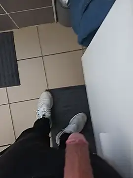 casper0303 online show from 02-17-25, 10:36