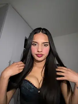 Dulceeany online show from 11-18-25, 02:28