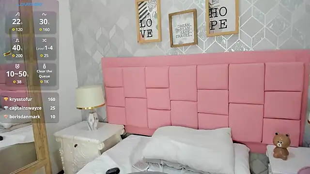 Snapshot of martina_rivera_ chatting on 12-18-24, 02:49 martina rivera online show from 12-18-24, 02:49