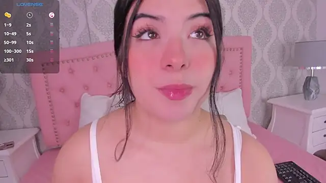 Snapshot of martina_rivera_ chatting on 01-15-25, 12:04 martina rivera online show from 01-15-25, 12:04