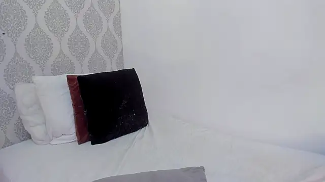 Snapshot of martina_rivera_ chatting on 10-03-25, 12:13 martina rivera online show from 10-03-25, 12:13