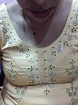 Urmila bhabhii online show from 03-12-25, 08:41