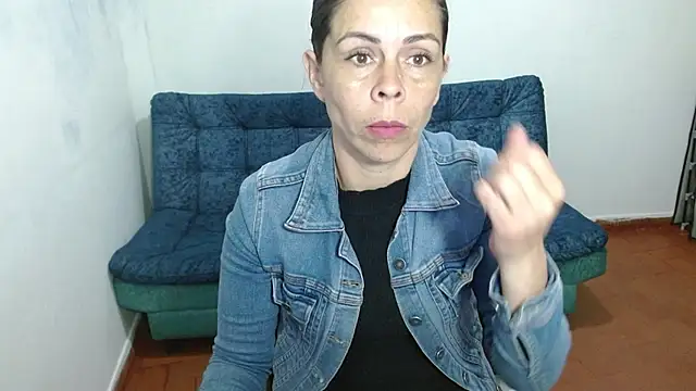 Marilyn xxxx online show from 10-12-25, 10:42