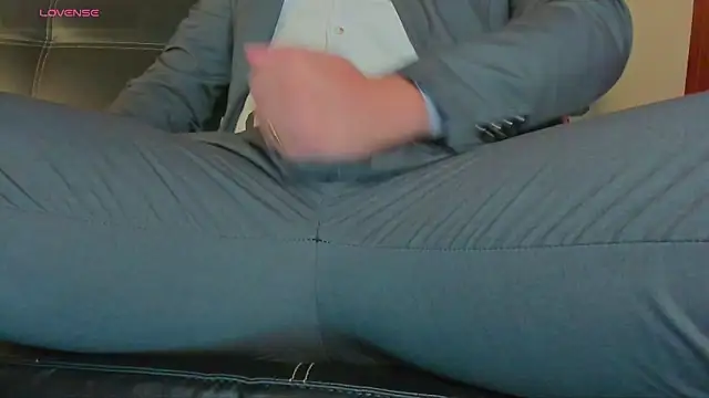 MrLonely02 online show from 12-17-24, 11:38