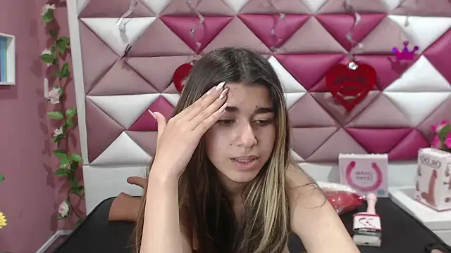 Snapshot of NahomiConnor_ chatting on 03-03-25, 01:42 NahomiConnor online show from 03-03-25, 01:42