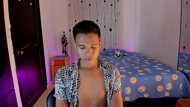 Snapshot of alessandro_wizard chatting on 02-06-25, 01:27 alessandro wizard online show from 02-06-25, 01:27