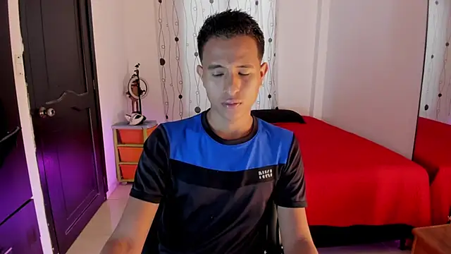 Snapshot of alessandro_wizard chatting on 02-17-25, 07:10 alessandro wizard online show from 02-17-25, 07:10