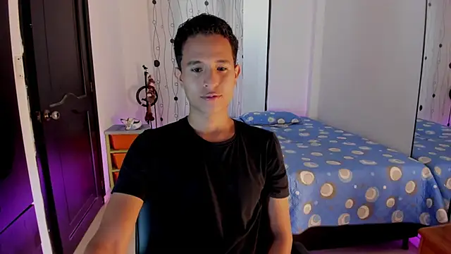 Snapshot of alessandro_wizard chatting on 03-09-25, 04:22 alessandro wizard online show from 03-09-25, 04:22