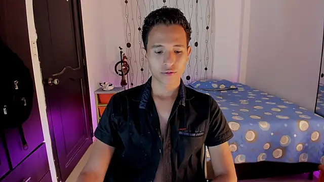 Snapshot of alessandro_wizard chatting on 03-14-25, 09:54 alessandro wizard online show from 03-14-25, 09:54