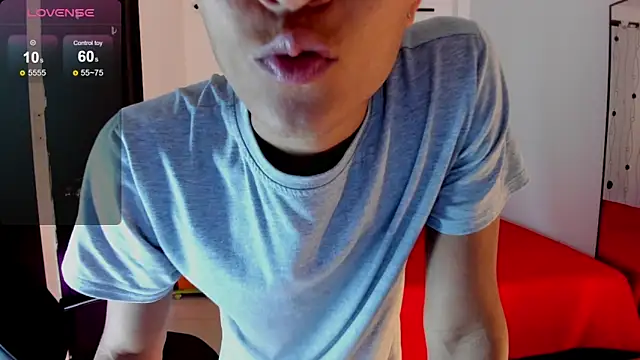 Snapshot of alessandro_wizard chatting on 03-23-25, 12:15 alessandro wizard online show from 03-23-25, 12:15