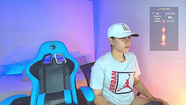 aron wi online show from 12-22-24, 01:45