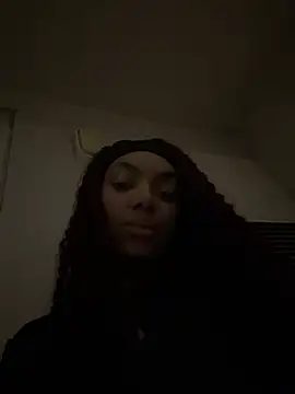 Snapshot of butterflybootyy chatting on 12-16-24, 03:40 butterflybootyy online show from 12-16-24, 03:40