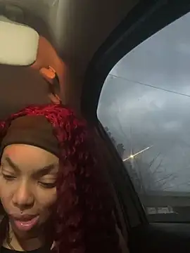 Snapshot of butterflybootyy chatting on 12-20-24, 10:43 butterflybootyy online show from 12-20-24, 10:43