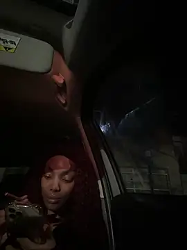 Snapshot of butterflybootyy chatting on 01-03-25, 04:00 butterflybootyy online show from 01-03-25, 04:00