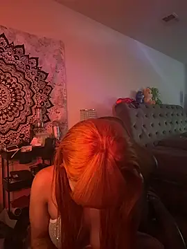 Snapshot of butterflybootyy chatting on 10-13-25, 12:27 butterflybootyy online show from 10-13-25, 12:27