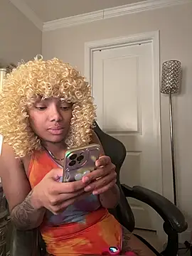 butterflybootyy online show from 12-18-25, 01:33